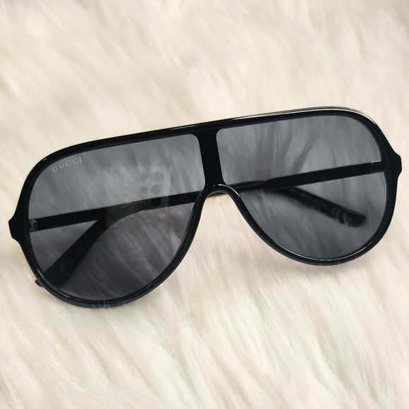 🩵 SOLD! 🔔 GUCCI Men's Sunglasses - Picture 2 of 10